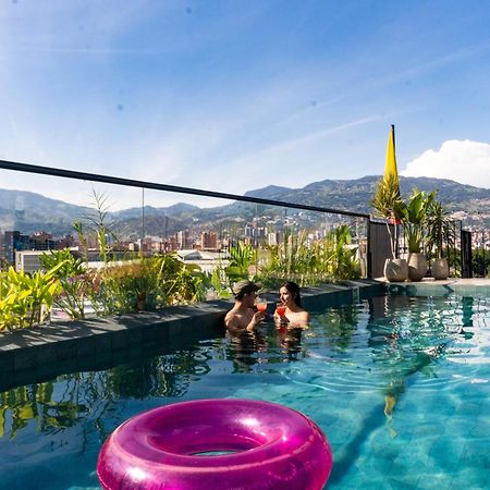 Los Patios Cool Living Medellín Exteriör bild
